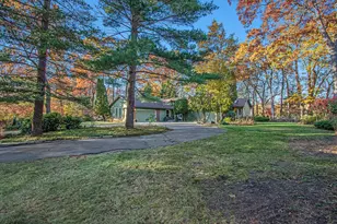 46308 Royal Ave, New Buffalo, MI 49117 - Photo 2