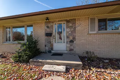 14483 Garden Street, Livonia, MI 48154 - Photo 2