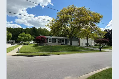 6908 Marshall Avenue SE, Grand Rapids, MI 49508 - Photo 2