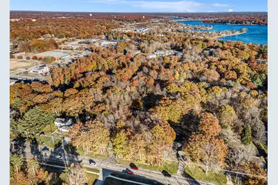 3670 Henry Street, Norton Shores, MI 49441 - Photo 6