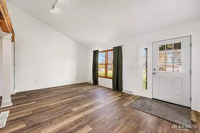 2027 Joan Avenue NE, Grand Rapids, MI 49505 - Photo 6