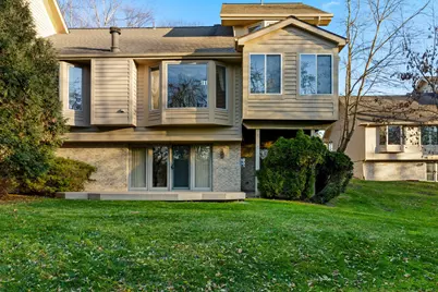 8040 Pepperwood Drive, Grand Blanc, MI 48439 - Photo 1