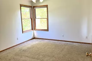 2242 Christine Ct SE, Grand Rapids, MI 49546 - Photo 18