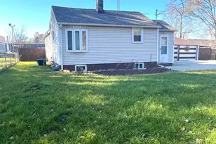 1626 Norton Ave, Benton Harbor, MI 49022 - Photo 2