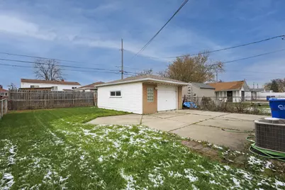 8261 Gerald Avenue, Warren, MI 48093 - Photo 16