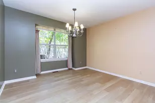 1093 Fairways Blvd Blvd, Troy, MI 48085 - Photo 6