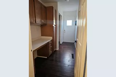 2536 Orchard Lane, Flint, MI 48504 - Photo 10