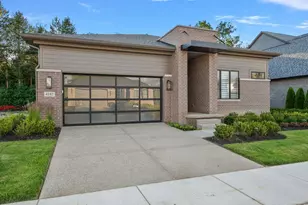 4182 Prescott Pk Cir, West Bloomfield, MI 48323 - Photo 2