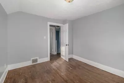 911 W Vine Street, Kalamazoo, MI 49008 - Photo 10