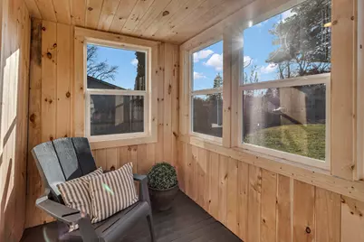 323 Sycamore Street, Jackson, MI 49202 - Photo 20