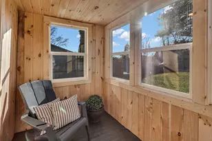 323 Sycamore St, Jackson, MI 49202 - Photo 20