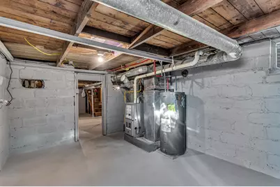 323 Sycamore Street, Jackson, MI 49202 - Photo 22