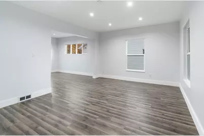 317 Orange Street, Jackson, MI 49202 - Photo 8