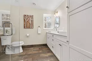 713 N Shore Dr, Holland, MI 49424 - Photo 24