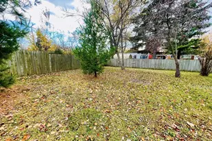 2547 Empire Dr, West Bloomfield, MI 48324 - Photo 24