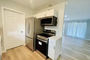 2547 Empire Dr, West Bloomfield, MI 48324 - Photo 8