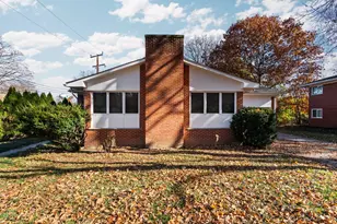 2219 Needham Rd, Ann Arbor, MI 48104 - Photo 4