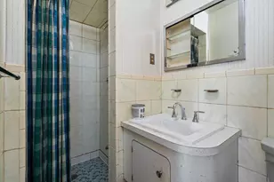 2219 Needham Rd, Ann Arbor, MI 48104 - Photo 26