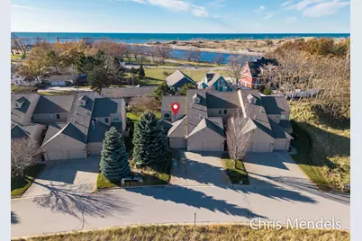 1387 W Harbour Towne Circle #231, Muskegon, MI 49441 - Photo 8