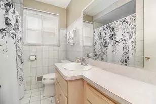 30882 Leelane St, Farmington Hills, MI 48336 - Photo 18