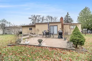 30882 Leelane St, Farmington Hills, MI 48336 - Photo 36