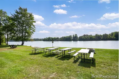 21919 Hilltop Circle, Stanwood, MI 49346 - Photo 12