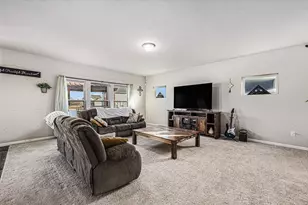 6880 High Meadow Dr, Hudsonville, MI 49426 - Photo 2