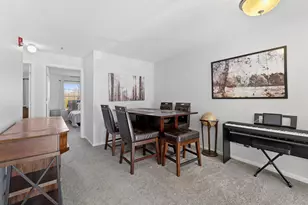 166 Clubhouse Cir, Walled Lake, MI 48390 - Photo 6