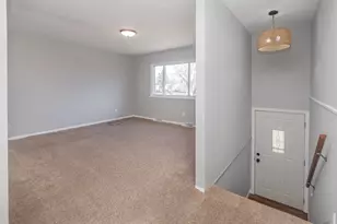 5918 Cheshire St, Portage, MI 49002 - Photo 6