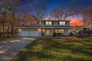 1015 Lancelot Dr, Muskegon, MI 49445 - Photo 2