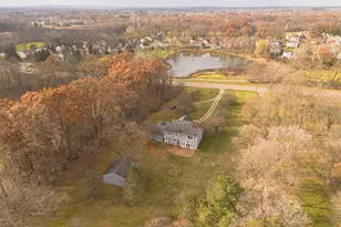 5470 Carey Rd, Commerce Township, MI 48382 - Photo 4
