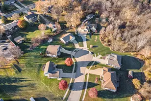 4528 Grand Ridge Dr SW, Wyoming, MI 49418 - Photo 4