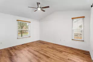 34262 Birchway Cir, Sterling Heights, MI 48312 - Photo 12