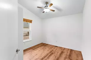 34262 Birchway Cir, Sterling Heights, MI 48312 - Photo 16