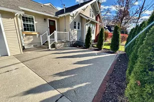 992 Palmer, Plymouth, MI 48170 - Photo 4