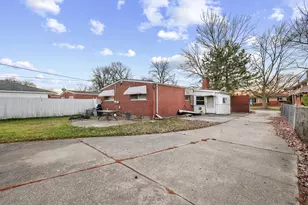 24736 Masch Ave, Warren, MI 48091 - Photo 2