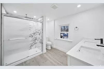 208 Bates Street, Jackson, MI 49202 - Photo 24