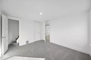 208 Bates St, Jackson, MI 49202 - Photo 22