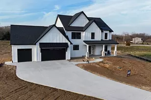 10071 Hideaway Ct SE, Caledonia, MI 49316 - Photo 2