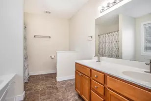 6107 Equestrian Woods Ct, Kalamazoo, MI 49009 - Photo 16