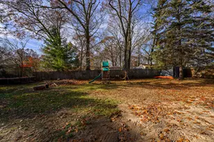 1325 Sumac St, Muskegon, MI 49445 - Photo 6