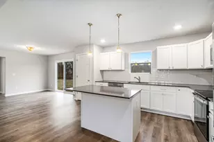 48560 Silver Oaks W, Mattawan, MI 49071 - Photo 6