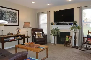 2633 Ambassador Dr, Ypsilanti, MI 48198 - Photo 4