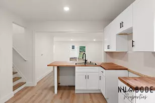 548 Eastern Ave NE, Grand Rapids, MI 49503 - Photo 14