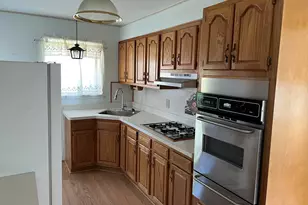 19436 Donna St, Livonia, MI 48152 - Photo 4