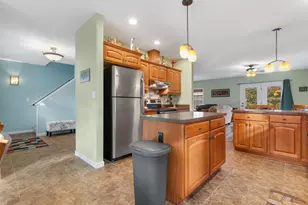 317 Monroe St, South Haven, MI 49090 - Photo 12