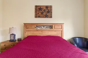 317 Monroe St, South Haven, MI 49090 - Photo 28