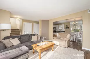 8641 Suntree Dr, Zeeland, MI 49464 - Photo 10