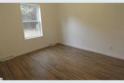 651 N Michigan Avenue, Manton, MI 49663 - Photo 8