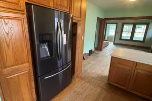 974 N Prospect Rd, Ypsilanti, MI 48198 - Photo 10